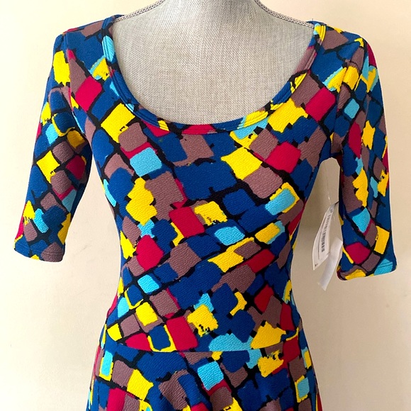 LuLaRoe 💛“NICOLE”💙 FIT-AND-FLIRT MIDI DRESS SIZE EXTRA SMALL 🌟NWT🌟 - Picture 2 of 13